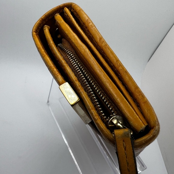 EUC Gucci Yellow Guccissima Long Wallet - Picture 5 of 7